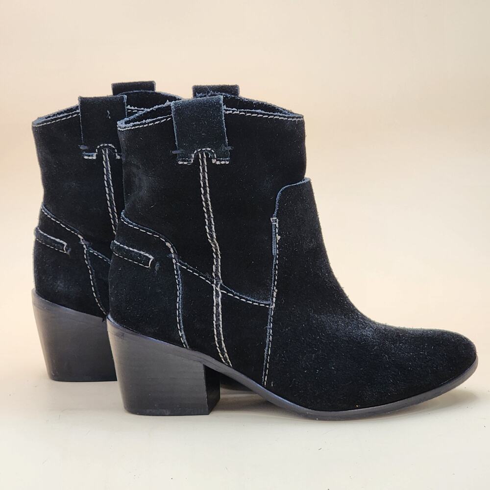 Vince Camuto Maves Pull On Black Suede Western Ankle Boots Bootie Size 6.5 M